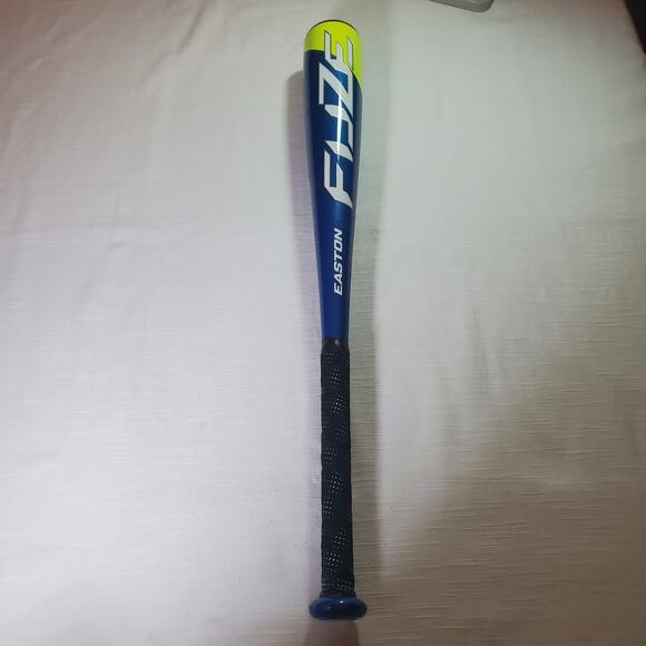 Easton T-Ball Baseball Bat 24 Inch 13 Oz TB20FZ11 - Picture 1 of 10